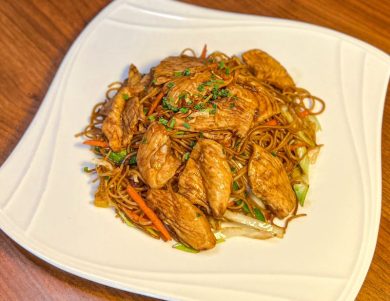 87 Gebratene Nudeln mit Poulet.jpg